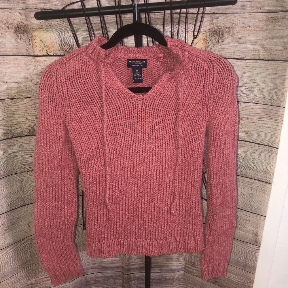 American Eagle Sweater